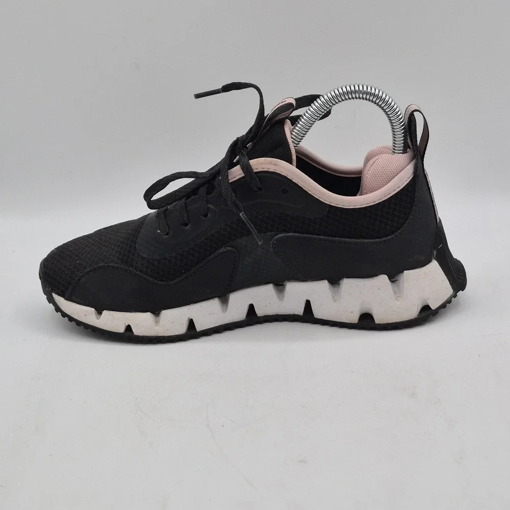 Reebok Shoes‎ Womens Size 6 Black Pink Mesh Zig Sole Running Athletic Sneakers